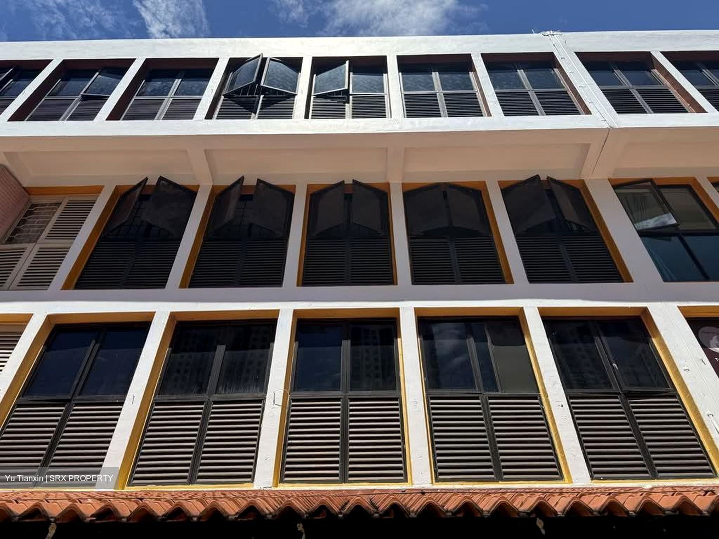 Toa Payoh Central (D12), Shop House #573584971